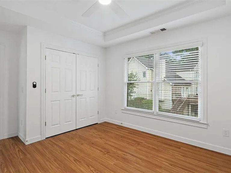 1711 Summit Glen Ln — Photo 28