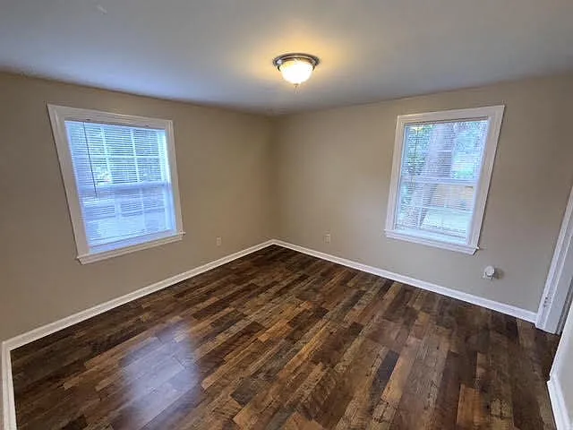 1 bed, 1.0 bath, $925 — Photo 4