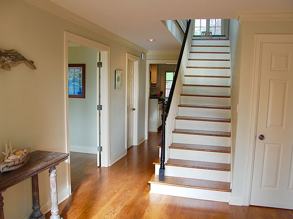 5th image of 3624 92nd Ave NE