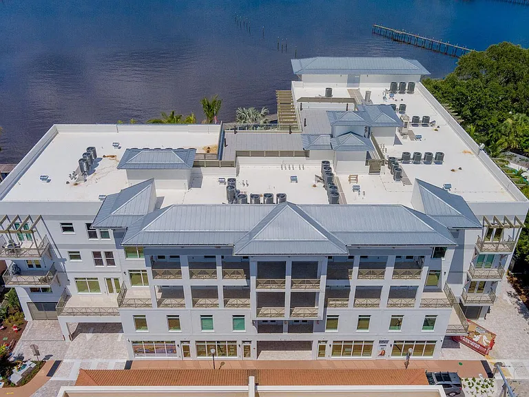 41 SW Seminole St #410 — Photo 37