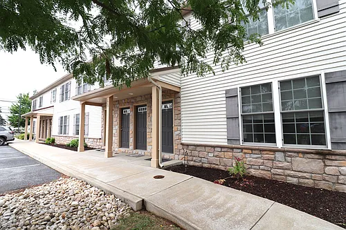 1605 W Main St #E Photo 1