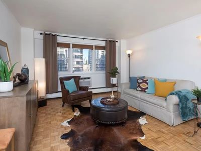446 E 86th St APT 5B, Manhattan, NY, 10028