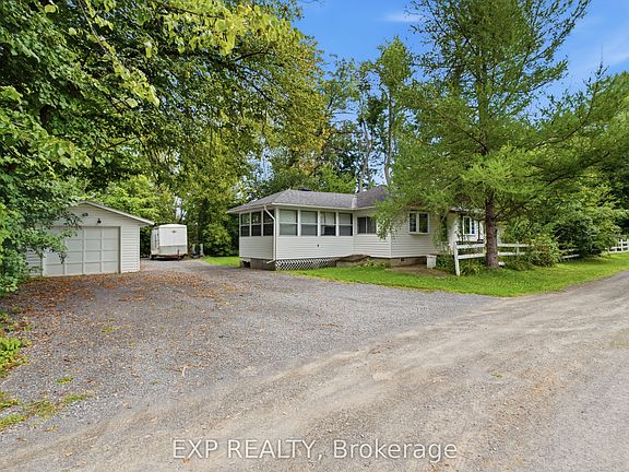 2nd image of 144 Ruth St