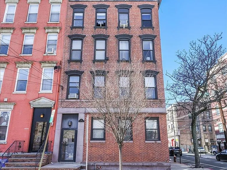 132 Adams St #2 — Photo 22