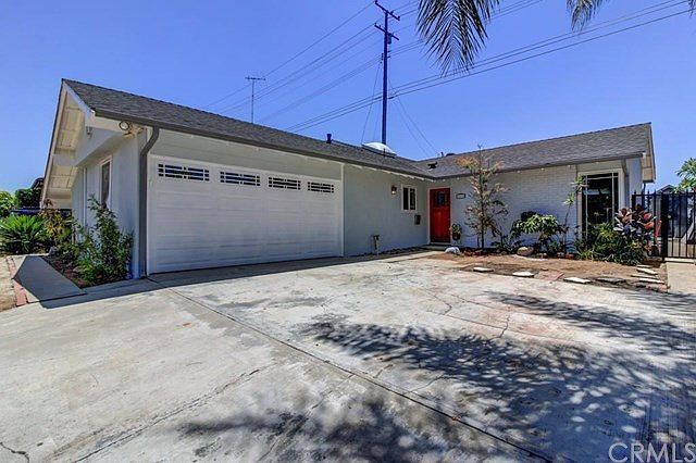 1st image of 2090 College View Dr