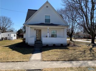 219 W College Ave, Pemberville, OH