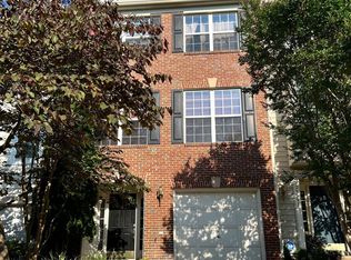 25543 Gwynneth Sq, Chantilly, VA 20152