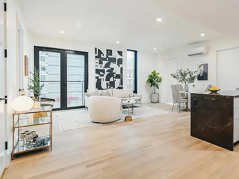 260 Gold St #701G — Photo 5