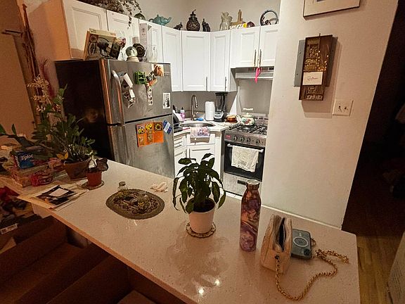 2nd image of 1683 Lexington Ave APT 3