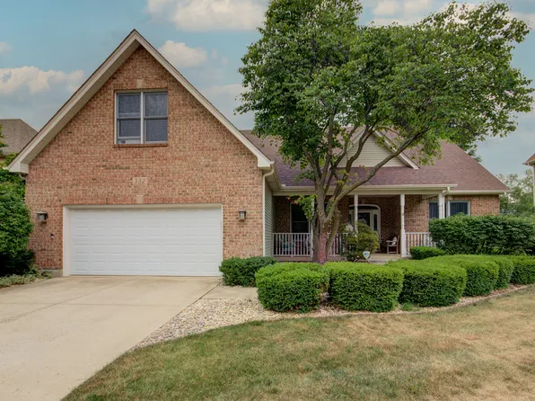 332 Stonemill Ln, Oswego, IL 60543