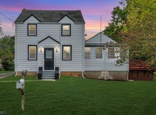 87 Leghorn Ave, Bridgewater, NJ
