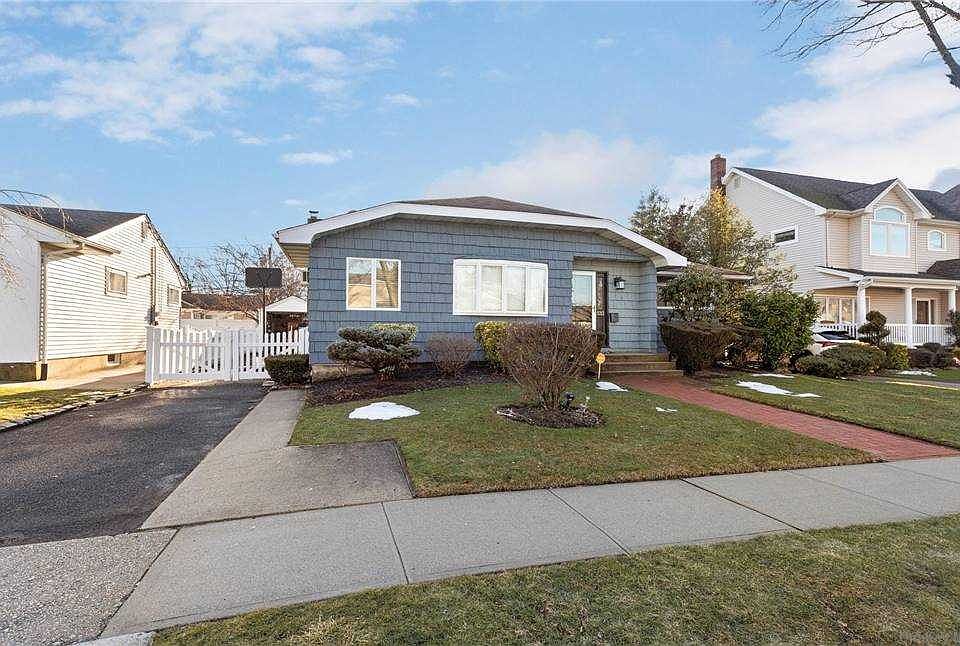 1st image of 532 Larch Ln