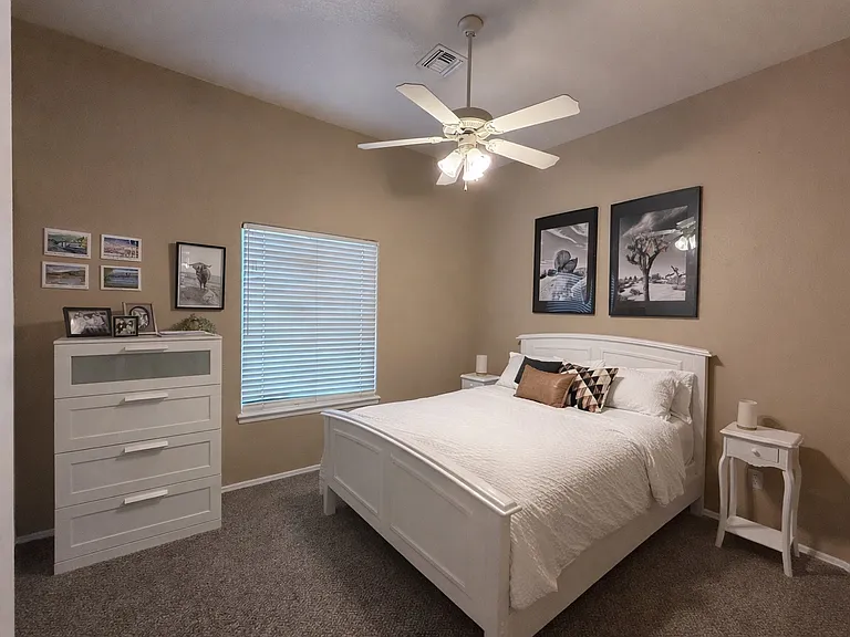 10745 E 38th Ln — Photo 6