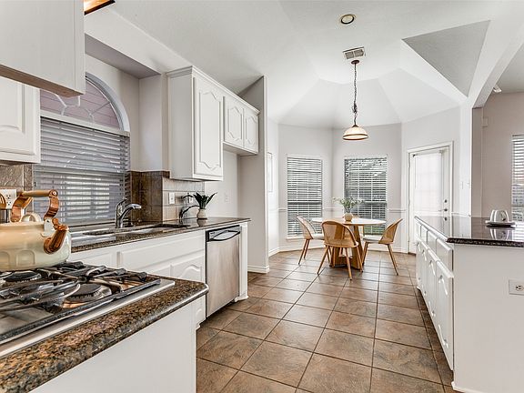 5th image of 11805 Vienna Apple Rd