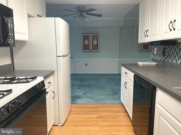 3750 Clarendon Ave #19, Philadelphia, PA 19114