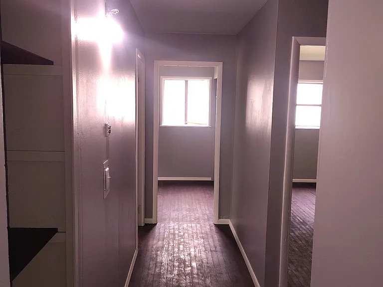 910 Holiday Dr — Photo 14