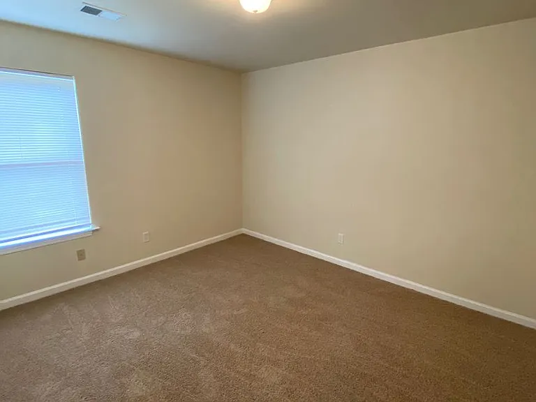 33 Jacob Ln — Photo 8