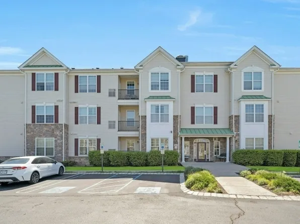 29 Azalea Dr, Old Bridge Twp., NJ 08857