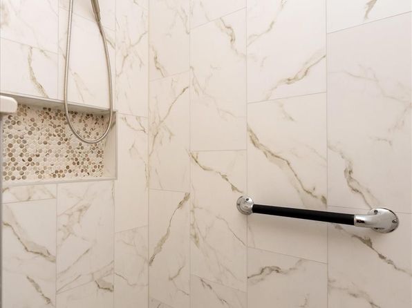 charlotte-north-carolina-65011711 picture