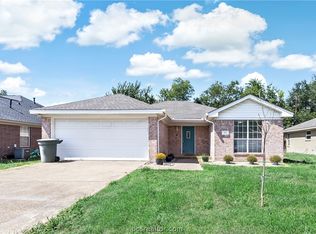 703 Chadley Ct, Bryan, TX 77803