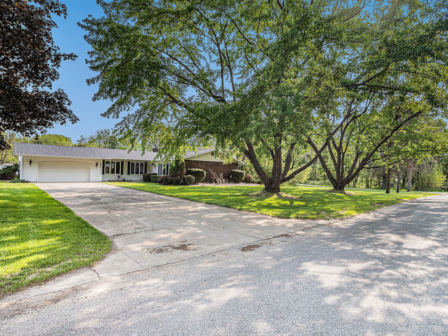 4935 Riverside Trl, Berrien Springs, MI 49103 Zillow