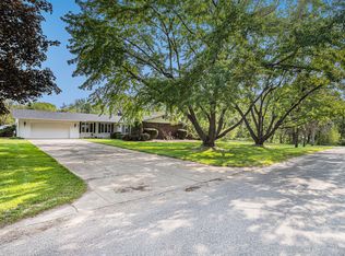 4935 Riverside Trl, Berrien Springs, MI 49103