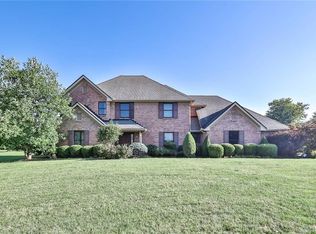8611 Glen Eagle Ct, Springboro, OH 45066