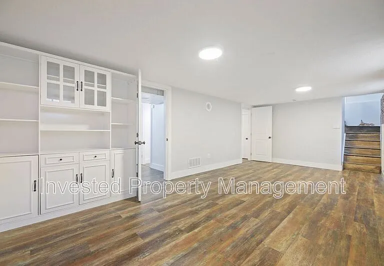 1640 S Marion St — Photo 19