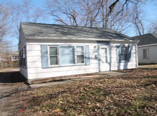 414 Fairview Dr, Champaign, IL