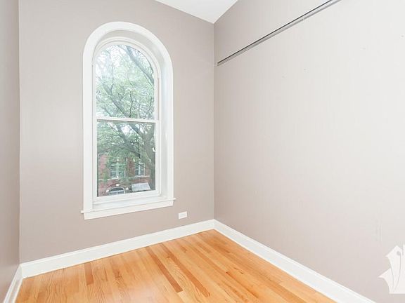 4th image of 2041 W Potomac Ave #3AA