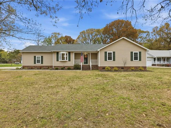 1524 Brumsey Dr, Elizabeth City, NC 27909