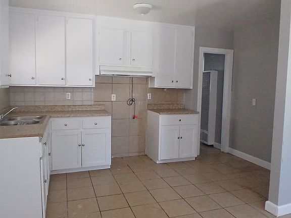 3rd image of 40371 Mayberry Ave