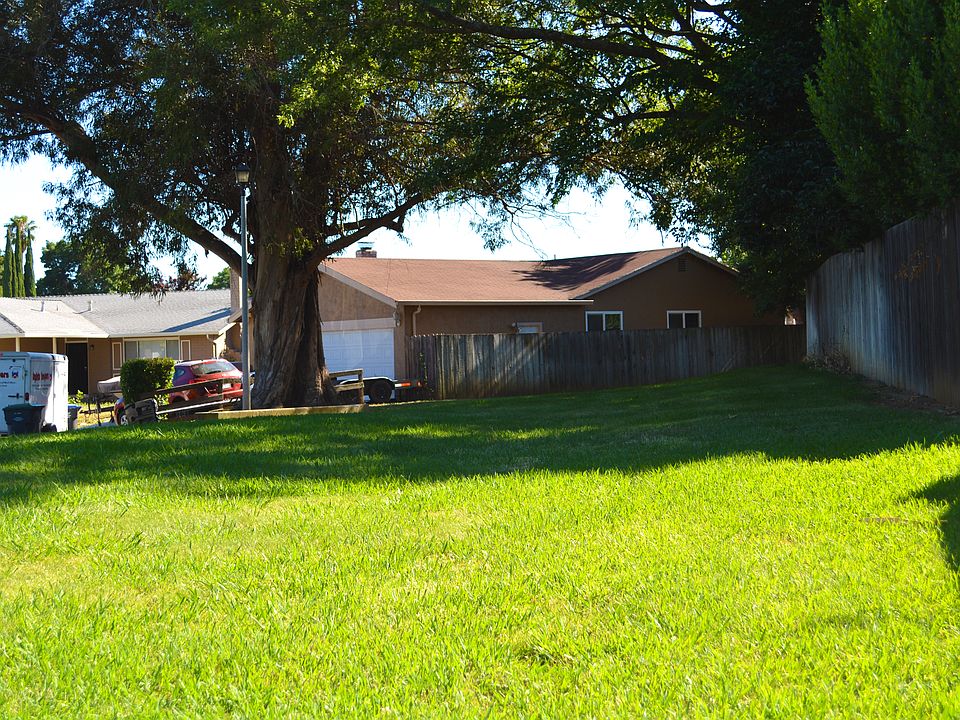 2nd image of 2261 Benet Ct