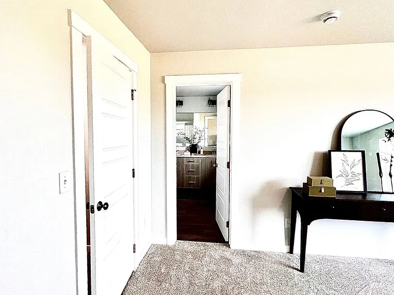 7435 W Trumbull Ct — Photo 33