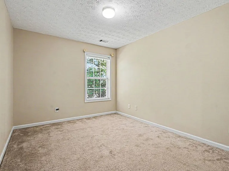 375 Clairidge Ln SW — Photo 14