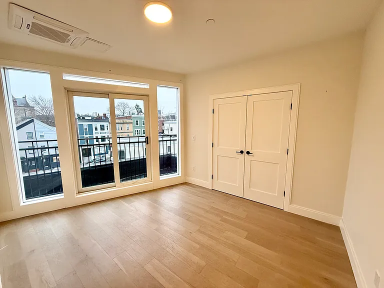 120 Emerson St #6 — Photo 11