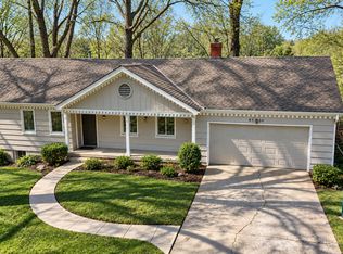 9700 Canterbury St, Overland Park, KS 66206