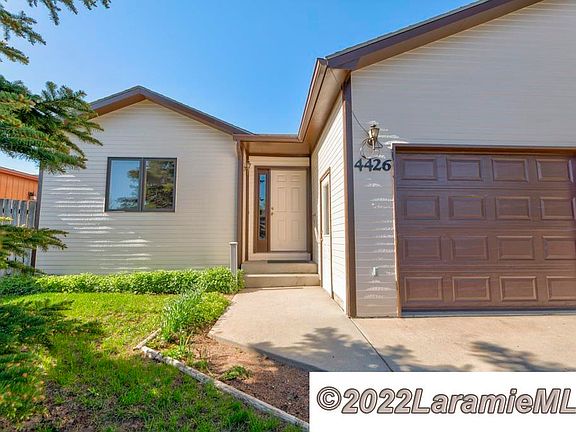 2nd image of 4424 Comanche Dr