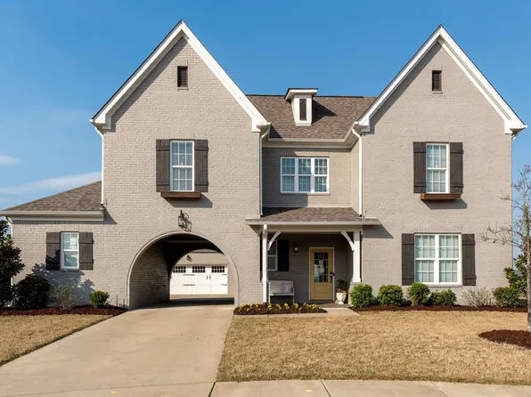 4901 Natalie Way, Trussville, AL 35173
