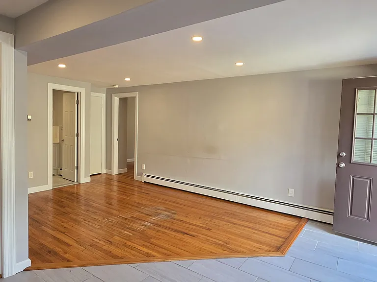 3 E Slope Rd #1 — Photo 8