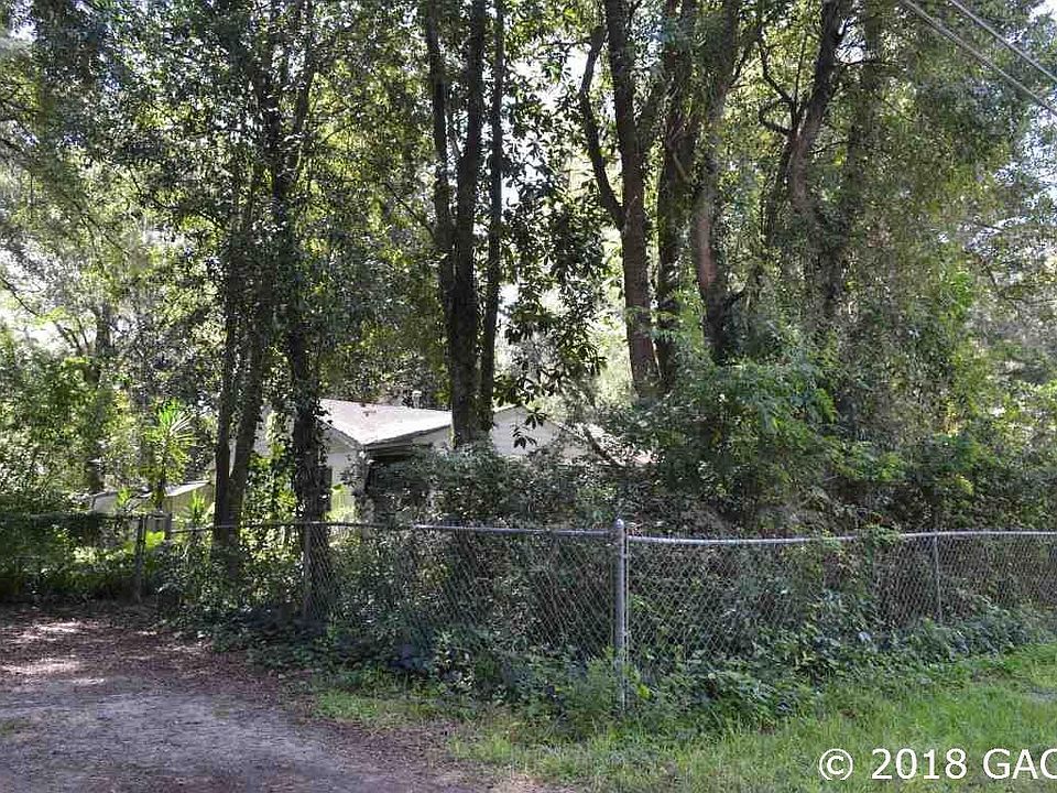 1st image of 923 NW 34th Ave