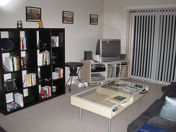 3rd image of 300 Circle Ave APT 3F