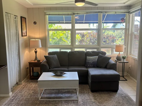 2736 Puu Hoolai St, Kihei, HI 96753