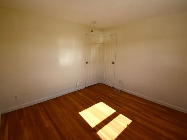 12 Central Ave APT 3, Danvers, MA 01923