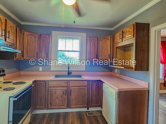 4th image of 190 Cleveland St