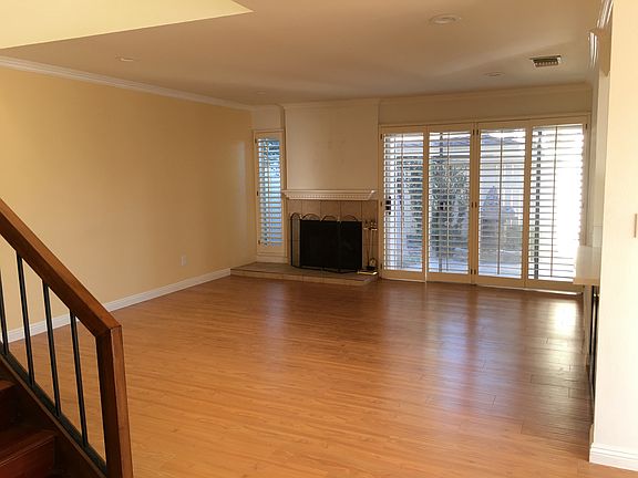 5th image of 18132 Andrea Cir S Unit 5
