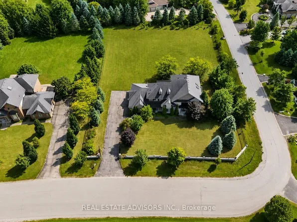 43 Grayfield Dr, Whitchurch Stouffville, ON L4A 0B1