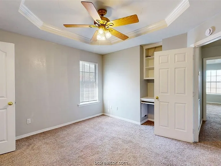 2404 Trace Mdws — Photo 11