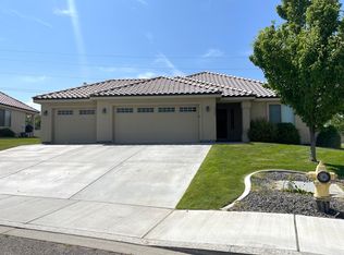 9024 W Skagit Ave, Kennewick, WA 99336