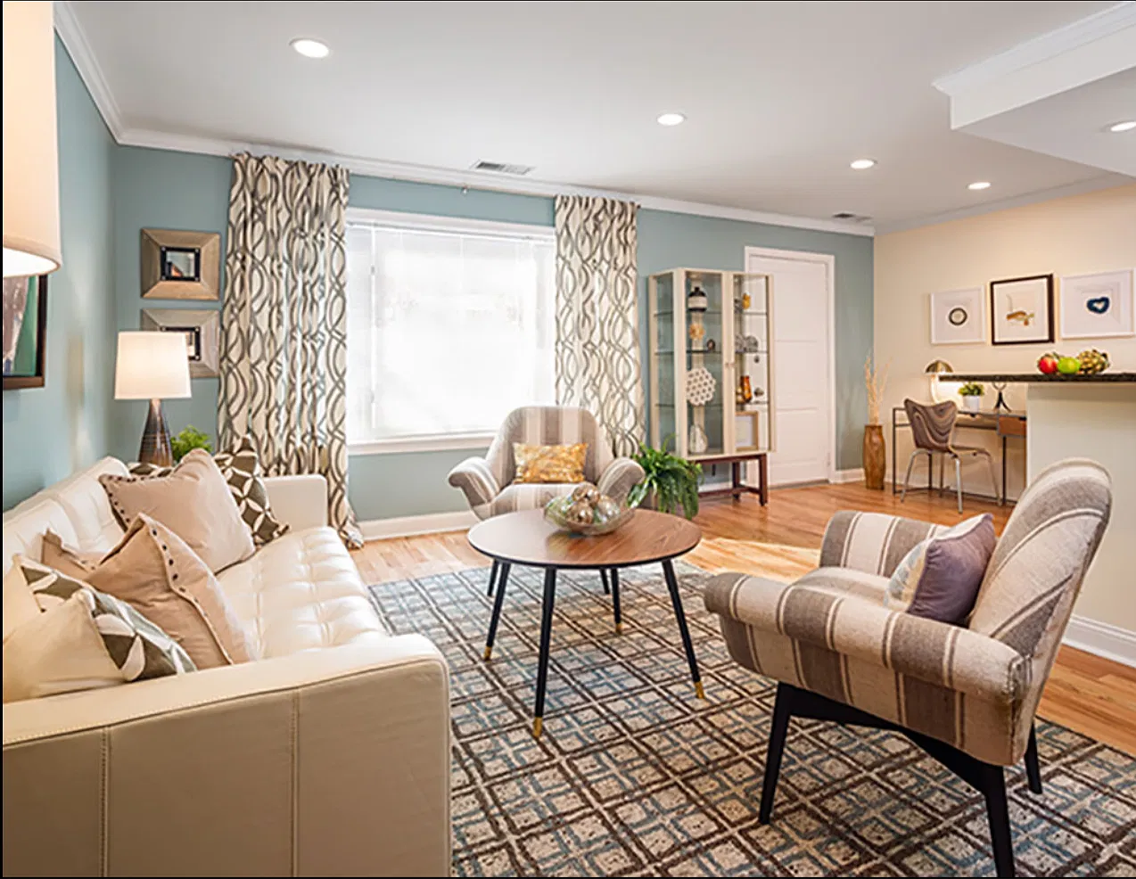 2 bed, 1.5 bath, 911 sqft, $3,465 — Photo 1